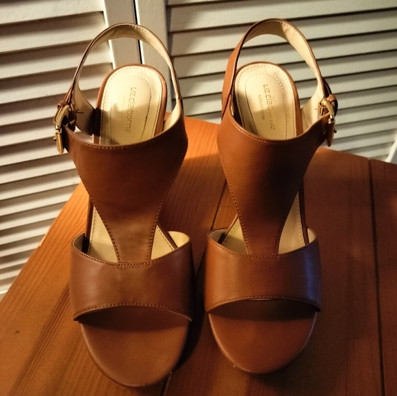 Liz Claiborne brown wedges - Picture 2 of 5